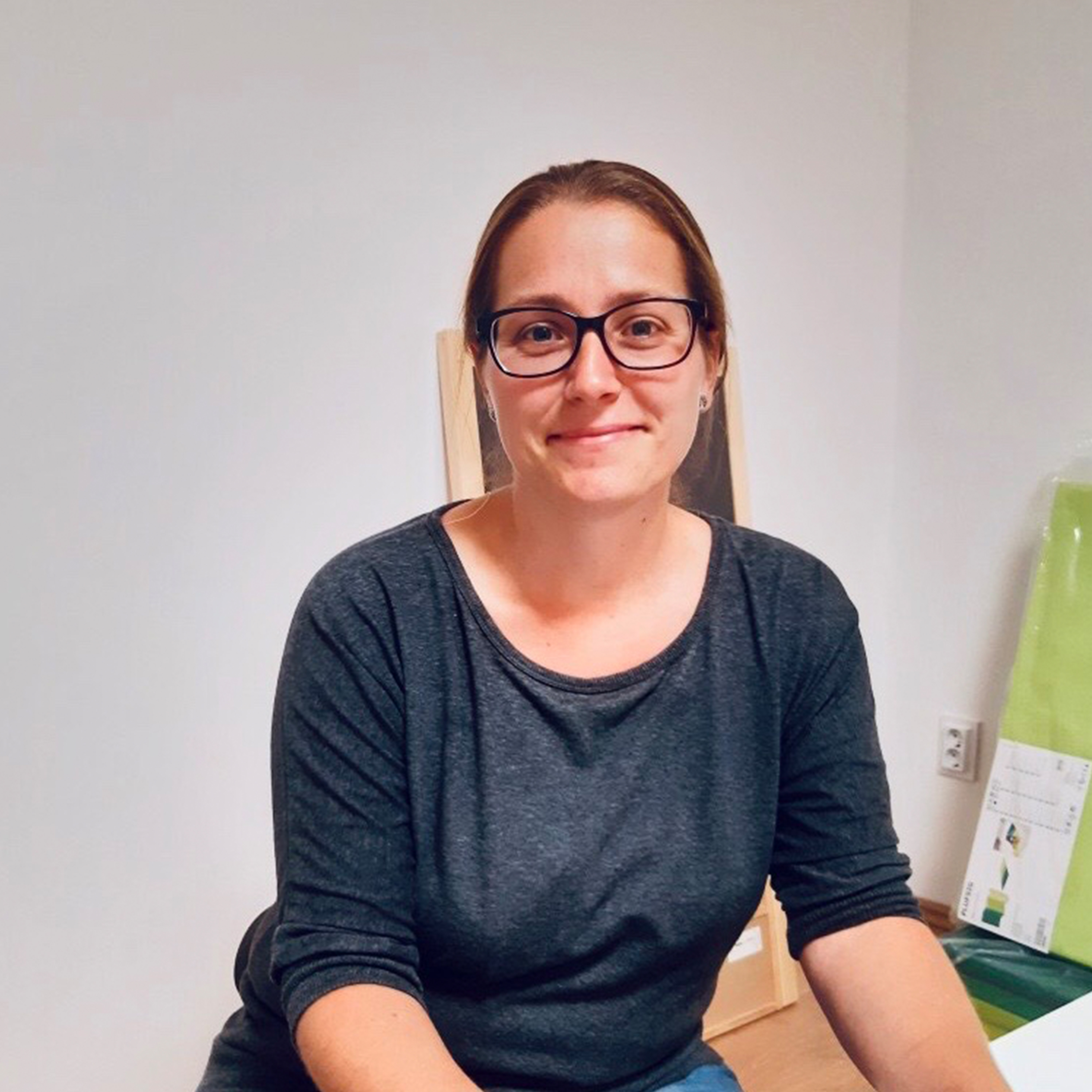 tulipan-rolunk-feher-varga-andrea